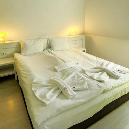 Elegance Spa Hotel ออร์คนายโนโว่ ภายนอก รูปภาพ